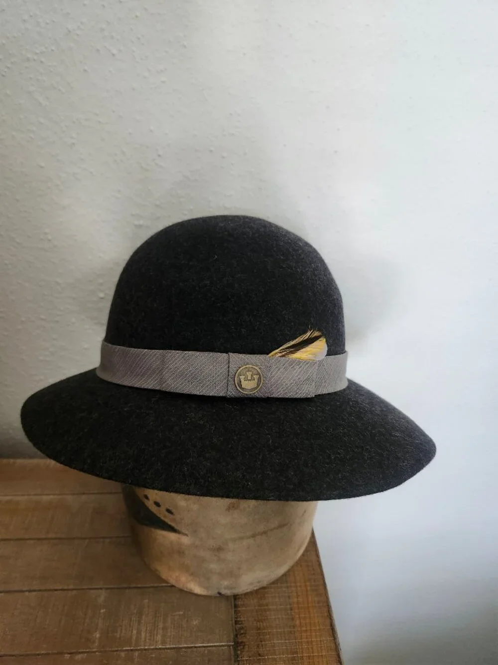 GOORIN BROS. Ella Wool Felt Cloche Hat Flapper Gatsby L